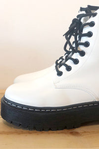 mode, passionate chunky boot