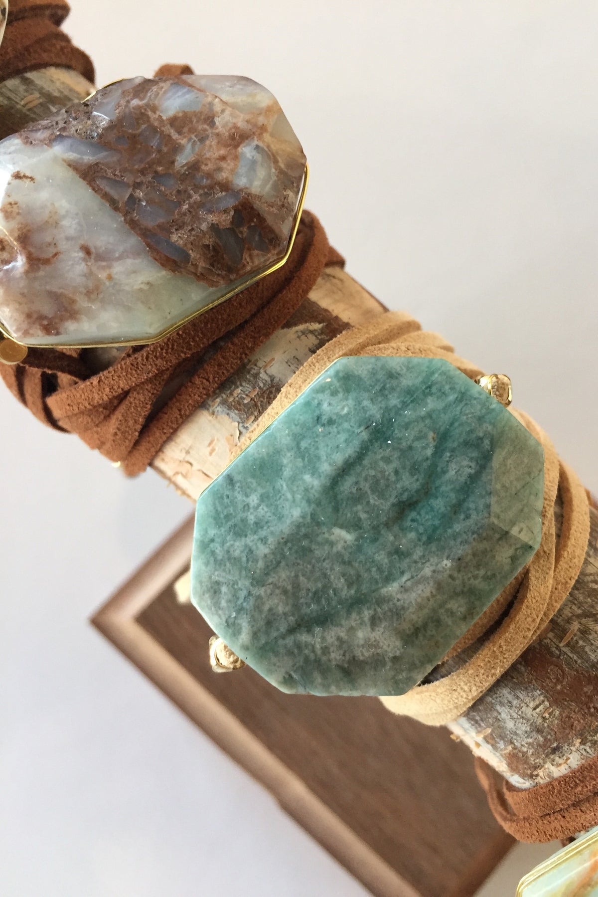 mode, wrap brac/choker