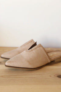 mode, Sophia v cut pointed mule