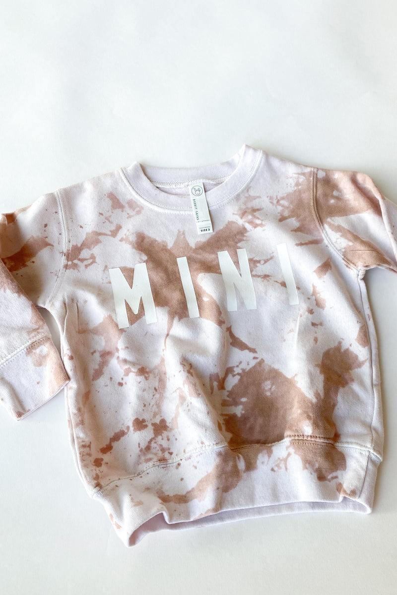 mode, mini tie-dye sweatshirt