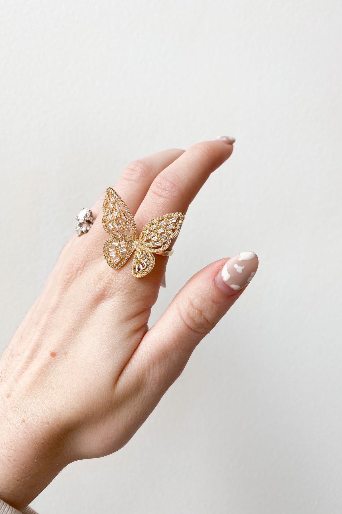 mode, iced out butterfly