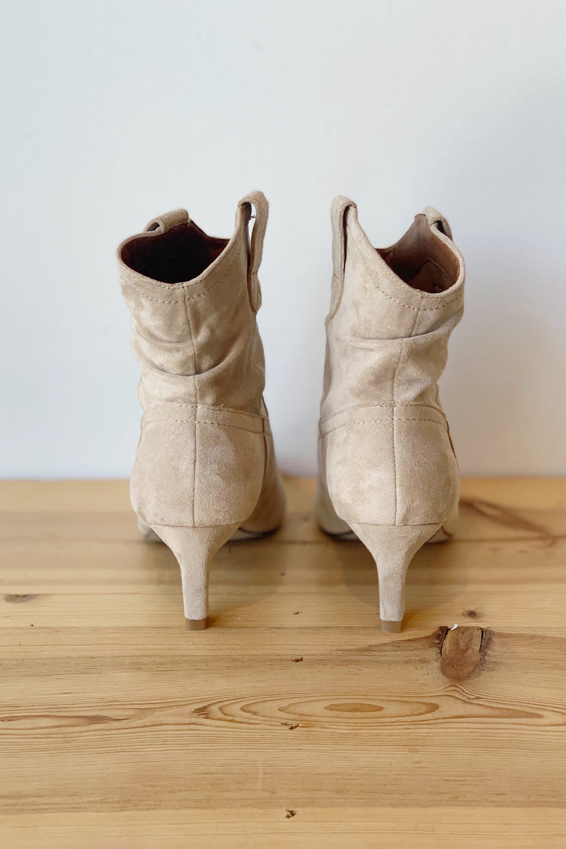 mode, open heart bootie