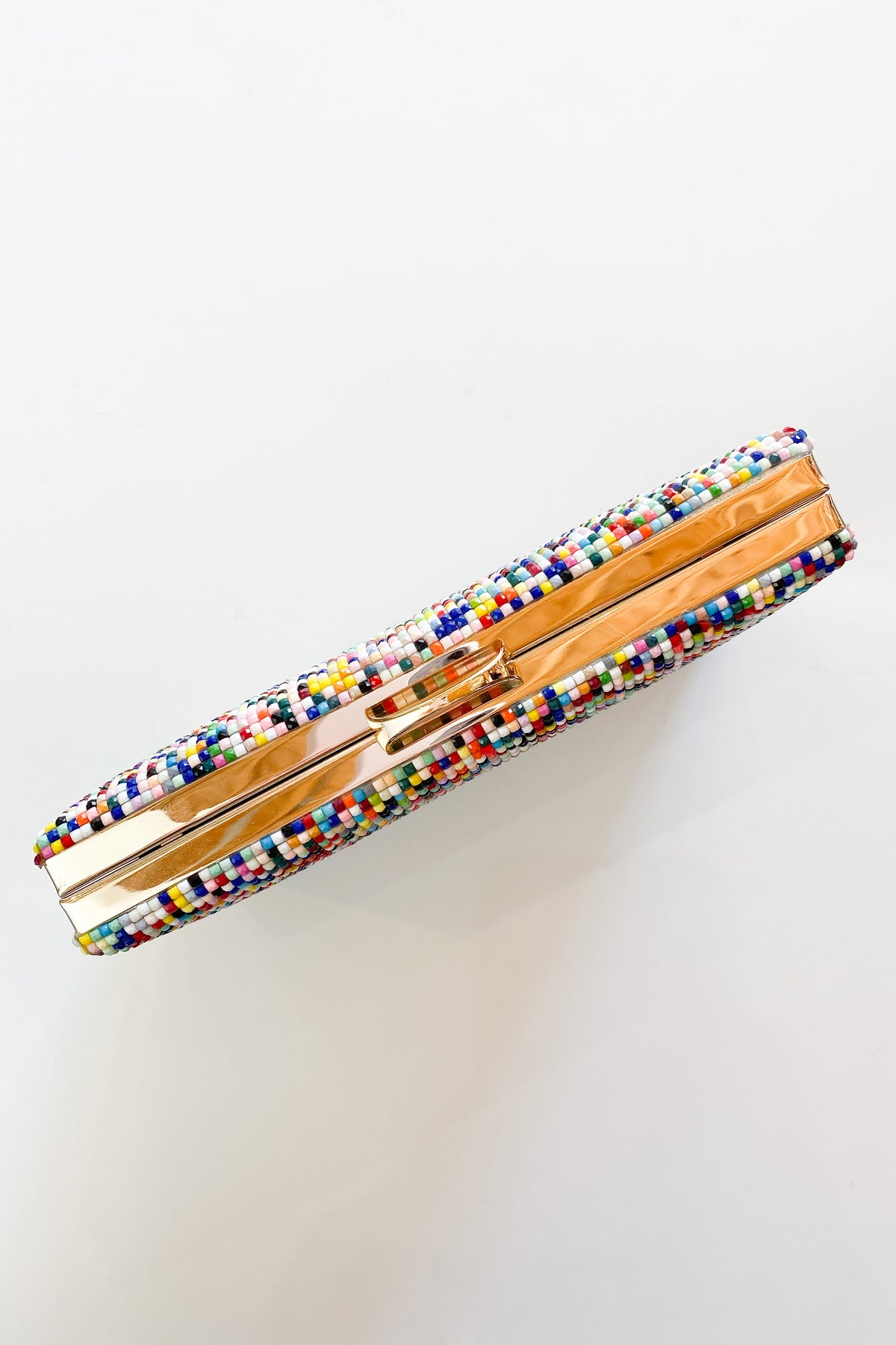 mode, Life in color clutch