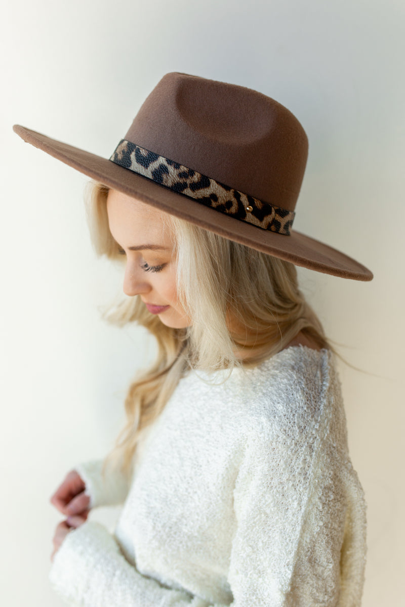 mode, wild feeling trim hat leopard khaki
