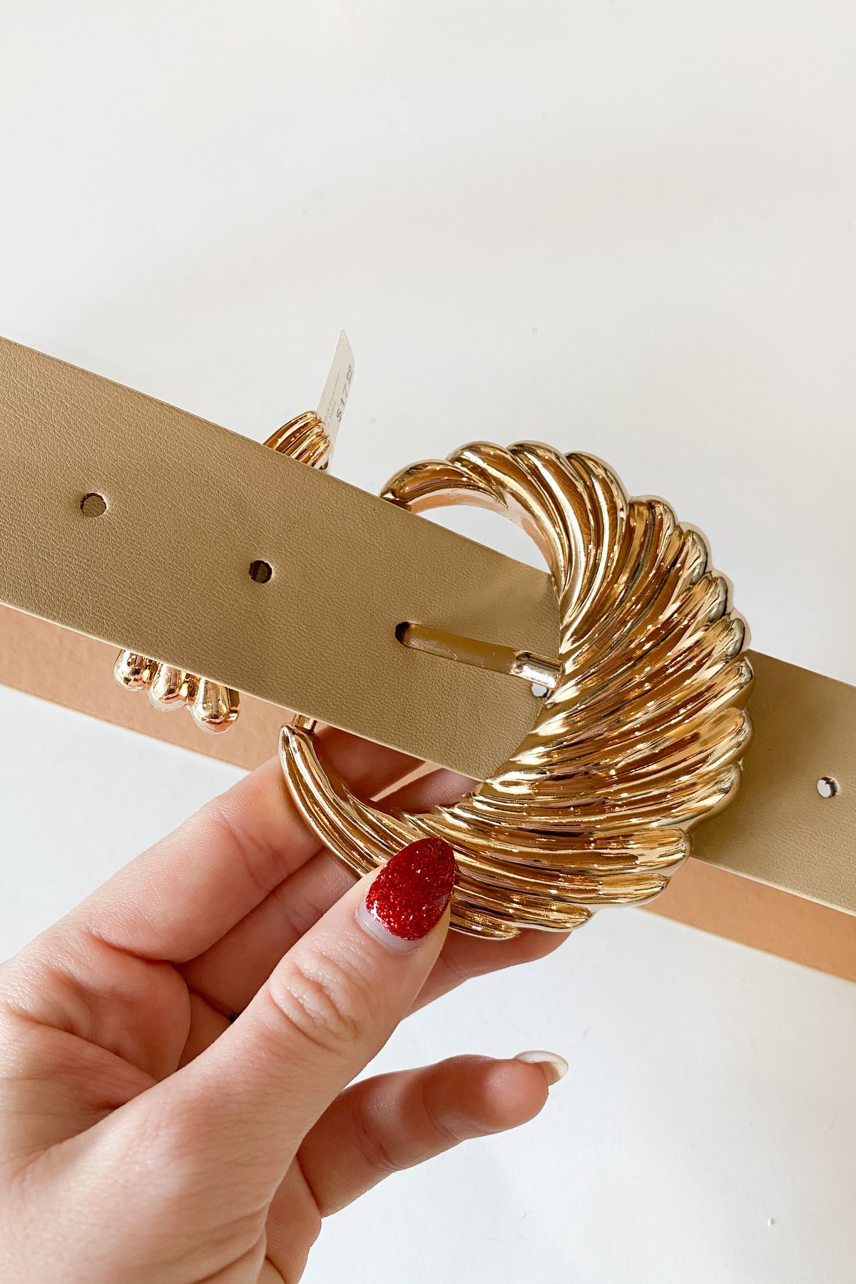 mode, twisted buckle beige belt
