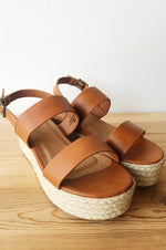 mode, endless hope platform sandal