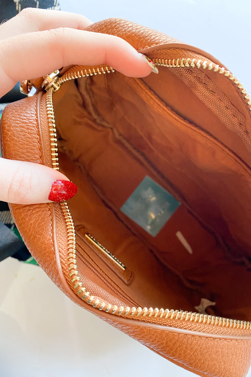 mode, holly bag w/ guitar strap