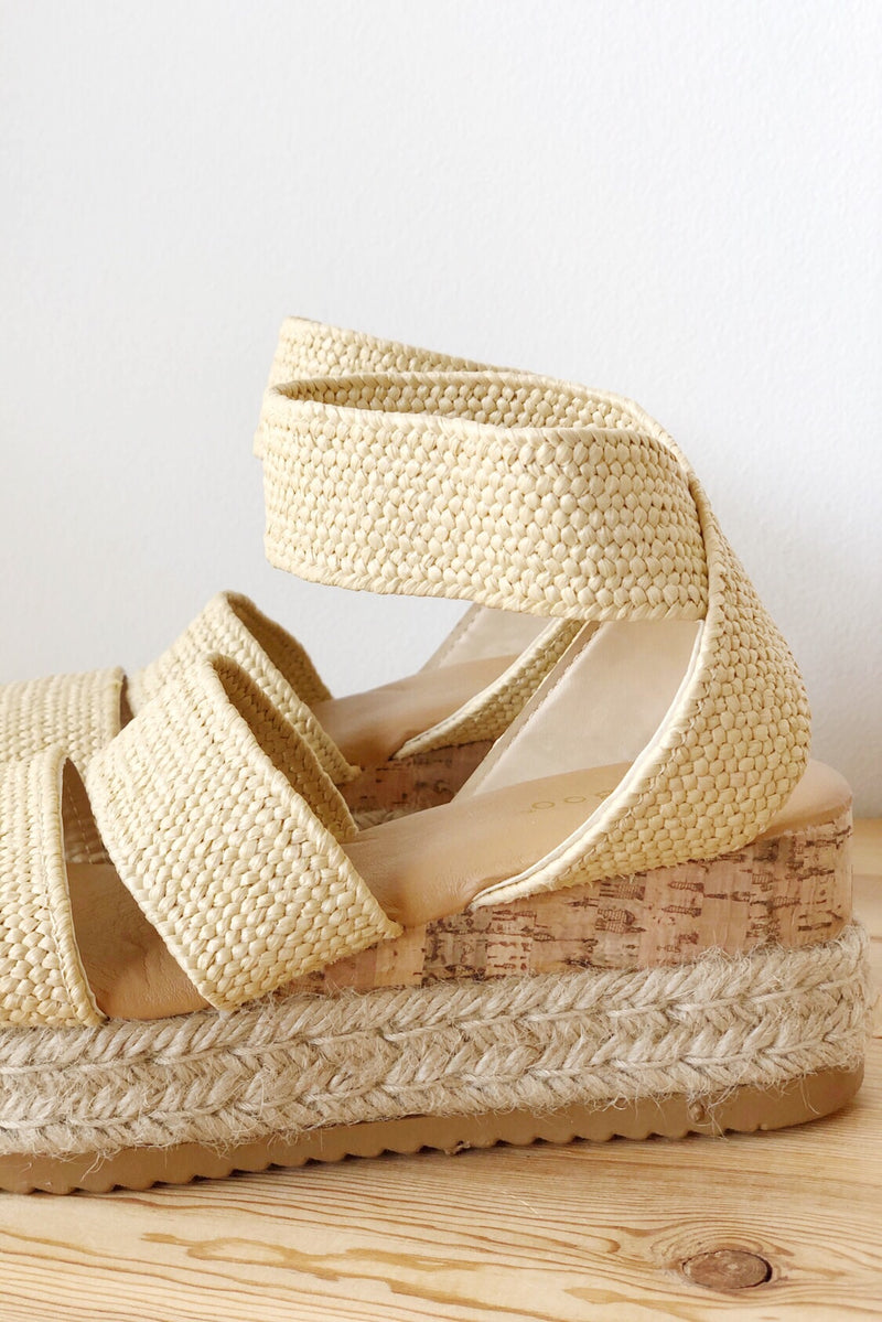 mode, radiate woven flatform