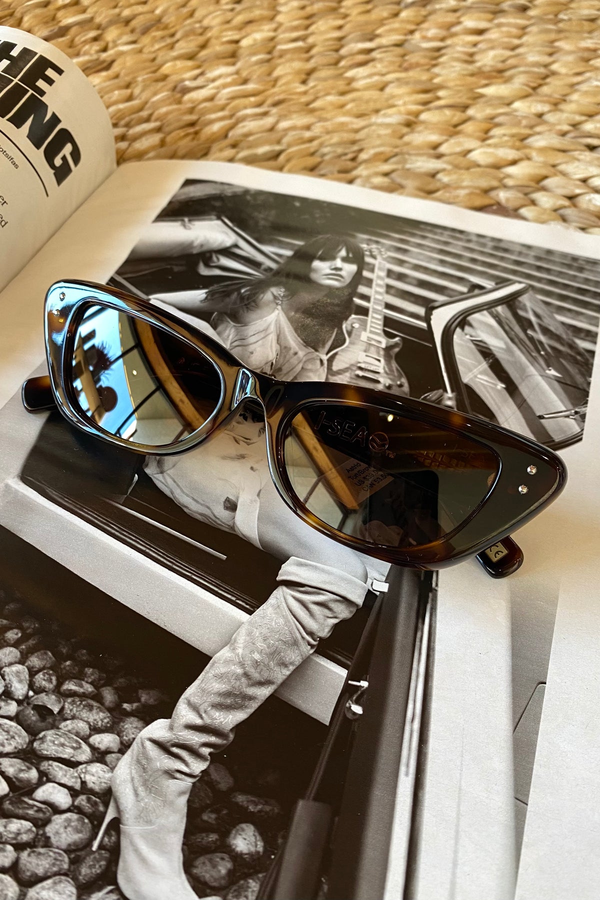 mode, astrid sunnies