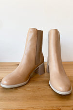 mode, the cora boot