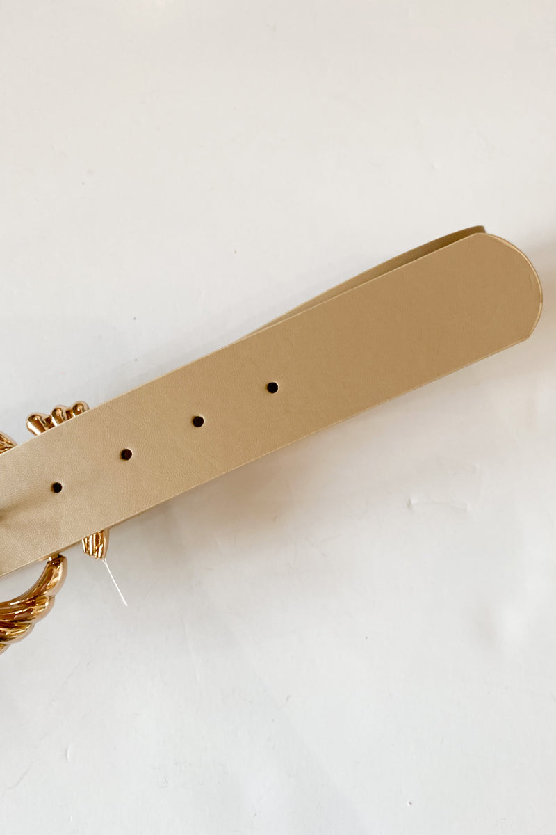 mode, twisted buckle beige belt
