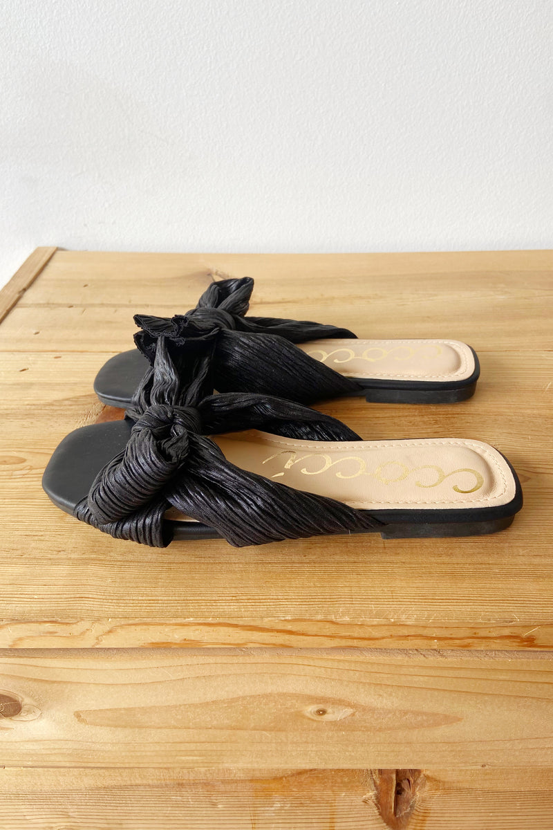 mode, reed sandals
