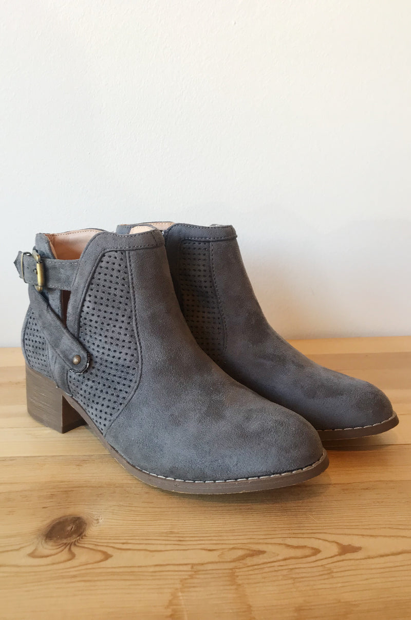mode, heart warming bootie
