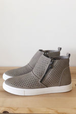mode, room to breathe high top sneaker
