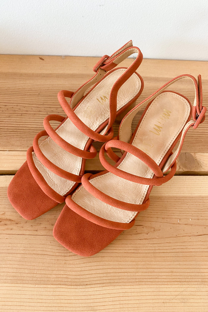mode, life is bright heel