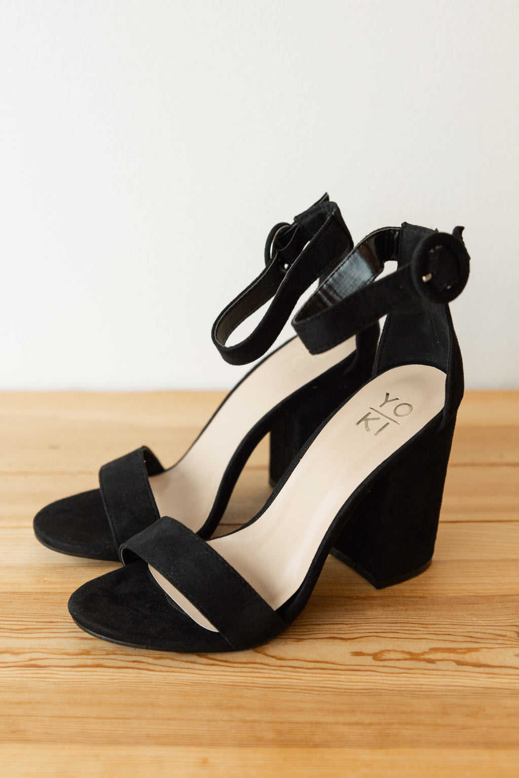 mode, tell me why heels