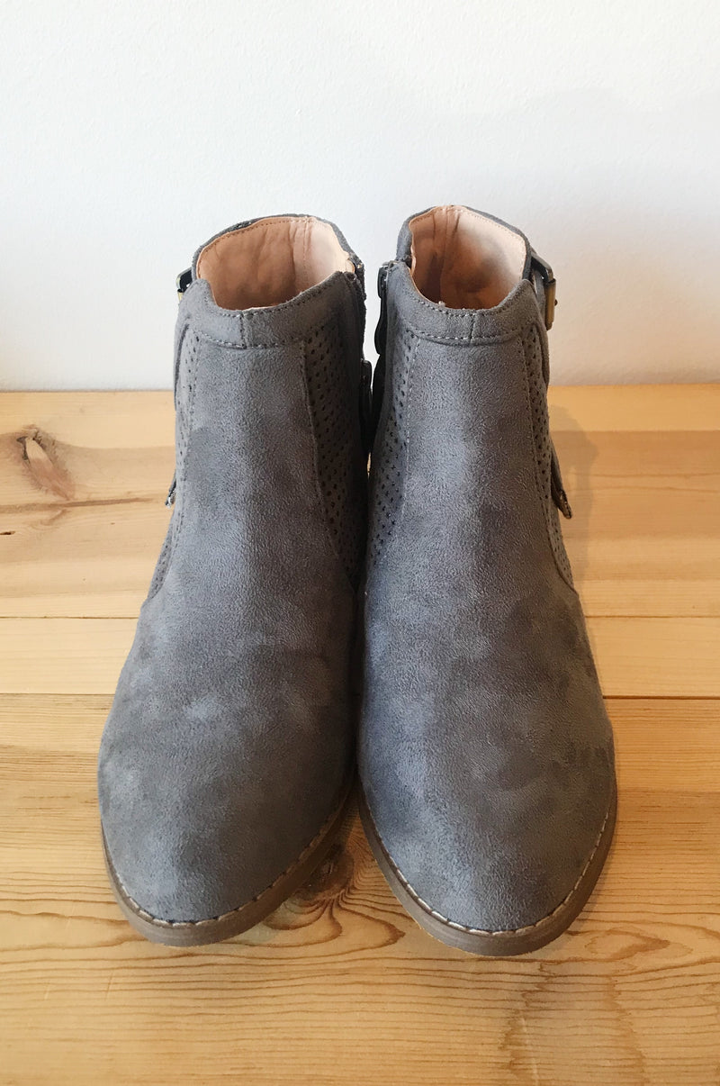 mode, heart warming bootie