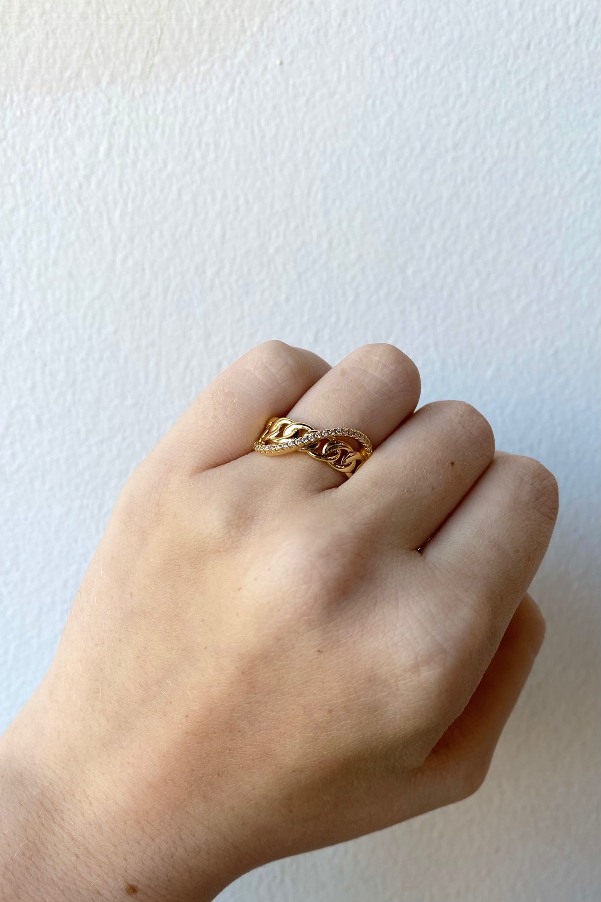 mode, lacy ring