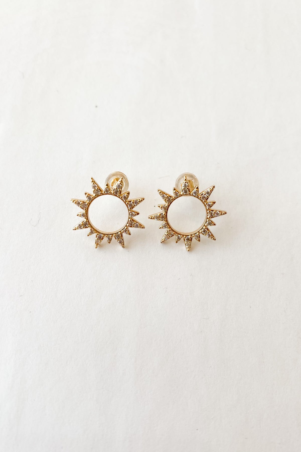 mode, sun ray studs