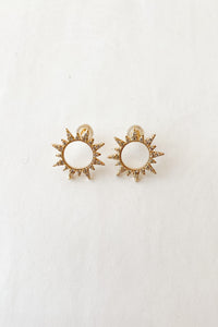 mode, sun ray studs