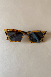 mode, rosey sunnies