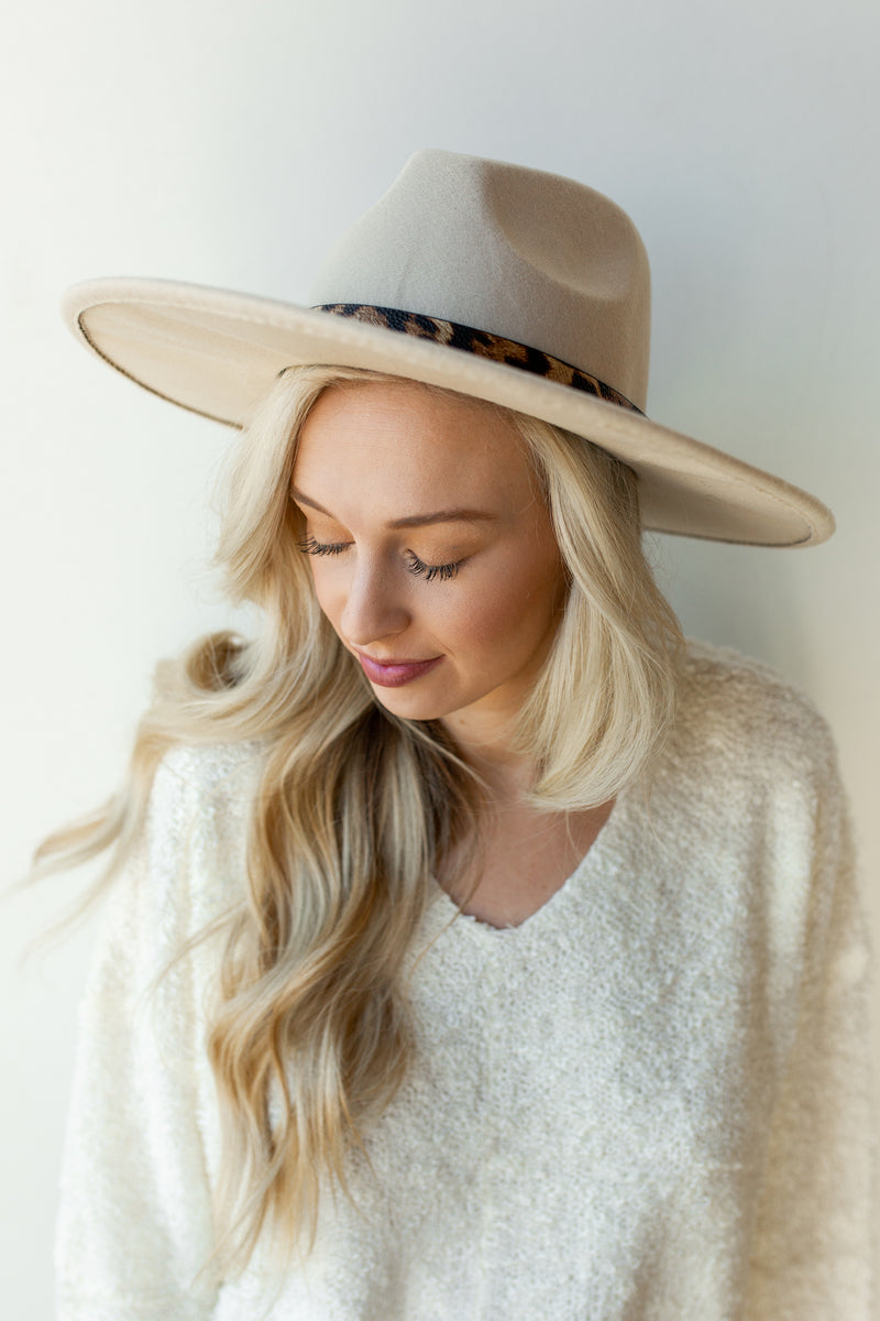 mode, wild feeling trim hat leopard beige