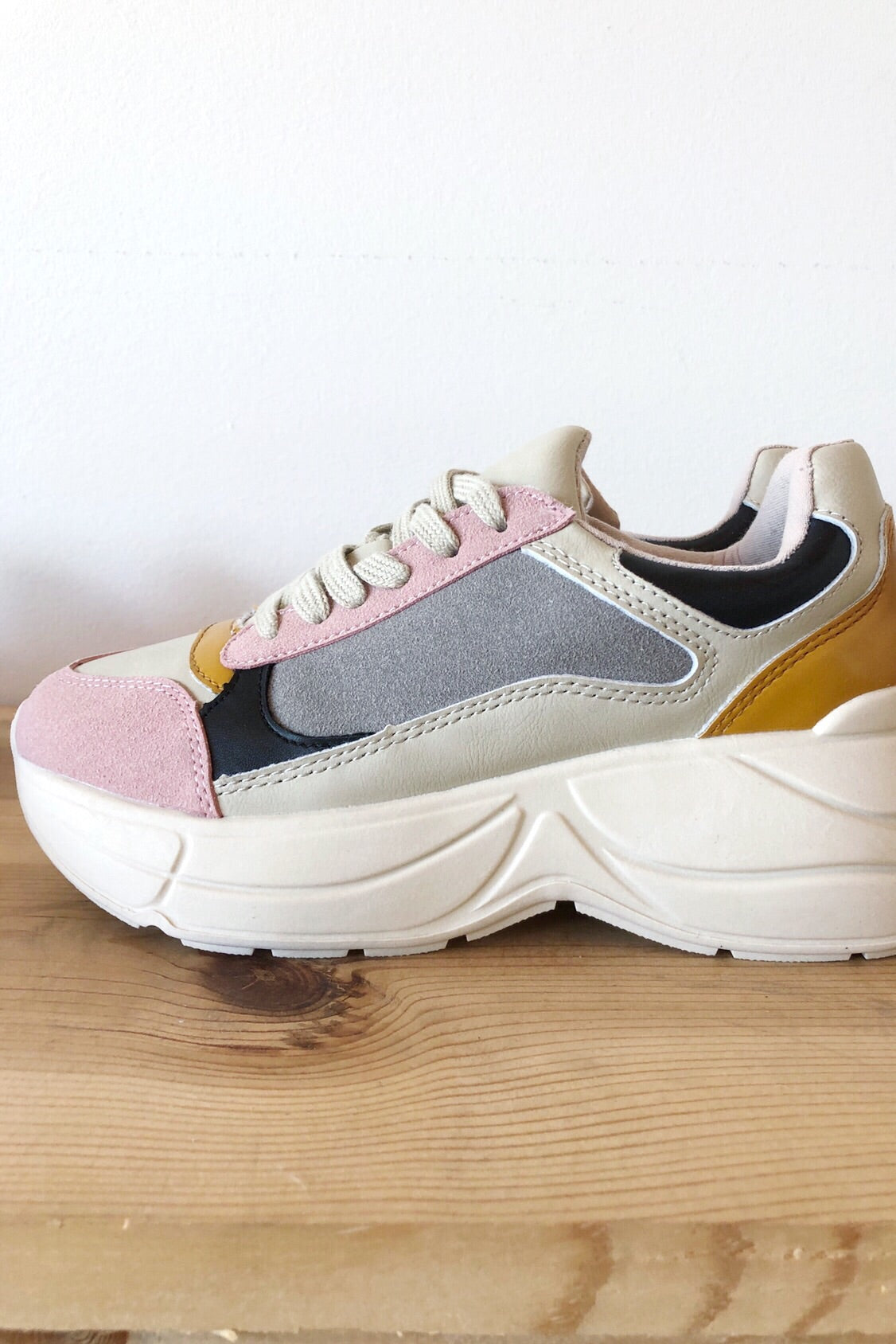 mode, Madeline sneaker