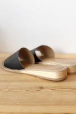 mode, slide up next to me sandal