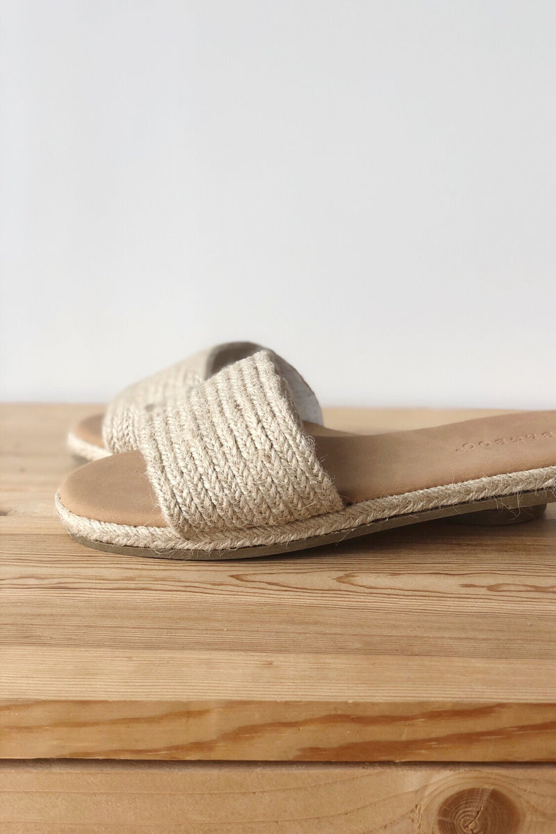 mode, I know we'll make it woven sandal