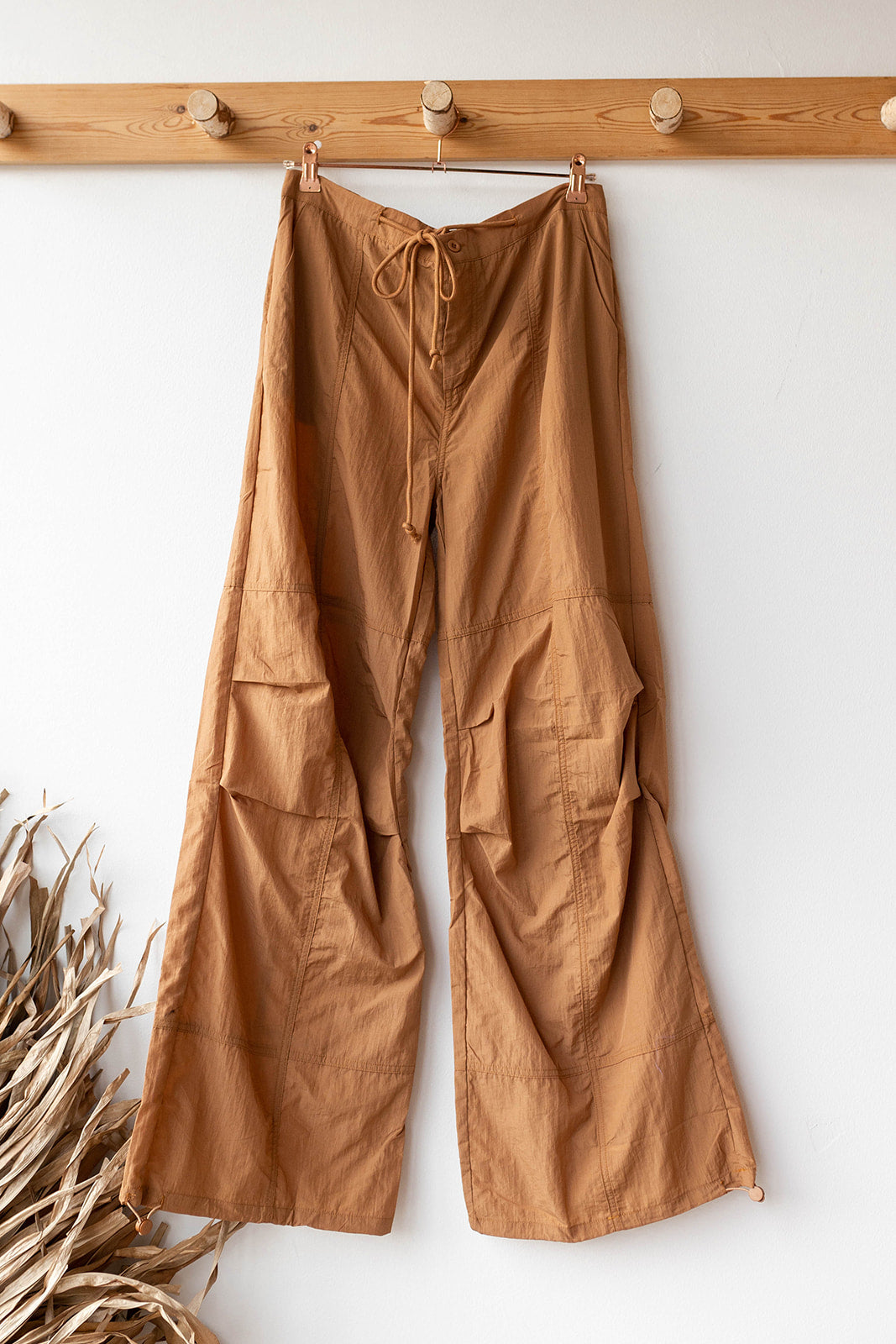 mode, work to play cargo pants