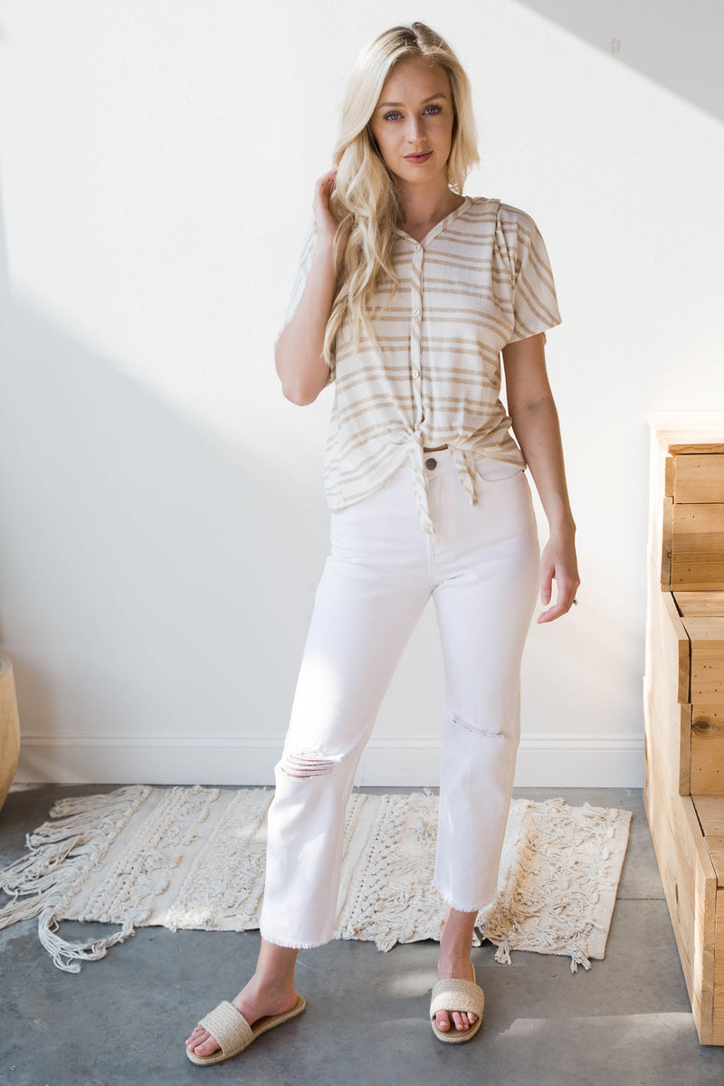 mode, in a knot tie top
