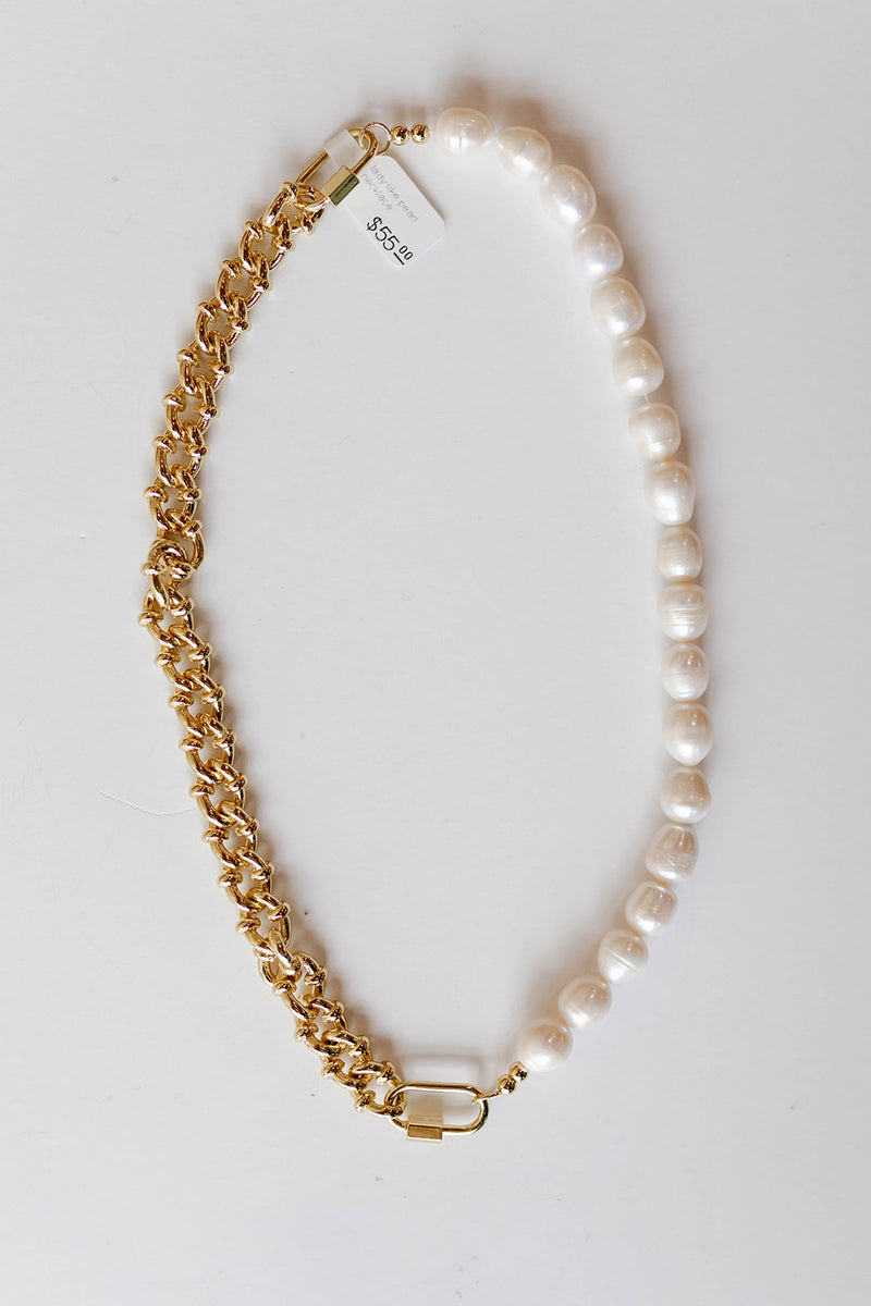 mode, lady like pearl necklace