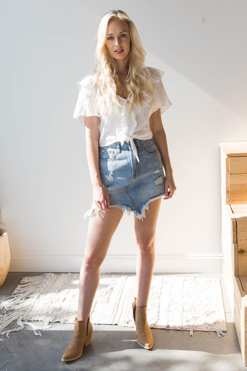mode, frilled crop blouse