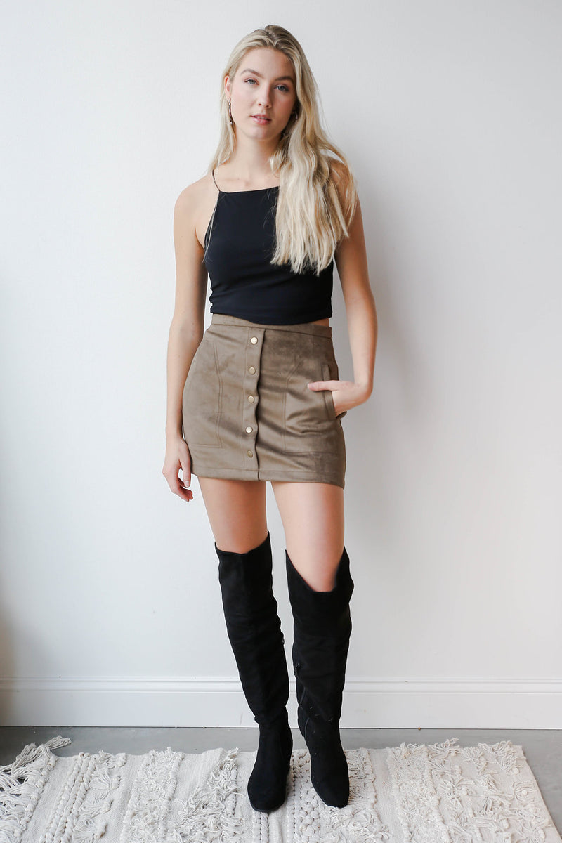 mode, undeniable suede skirt