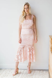 mode, mermaid lace dress