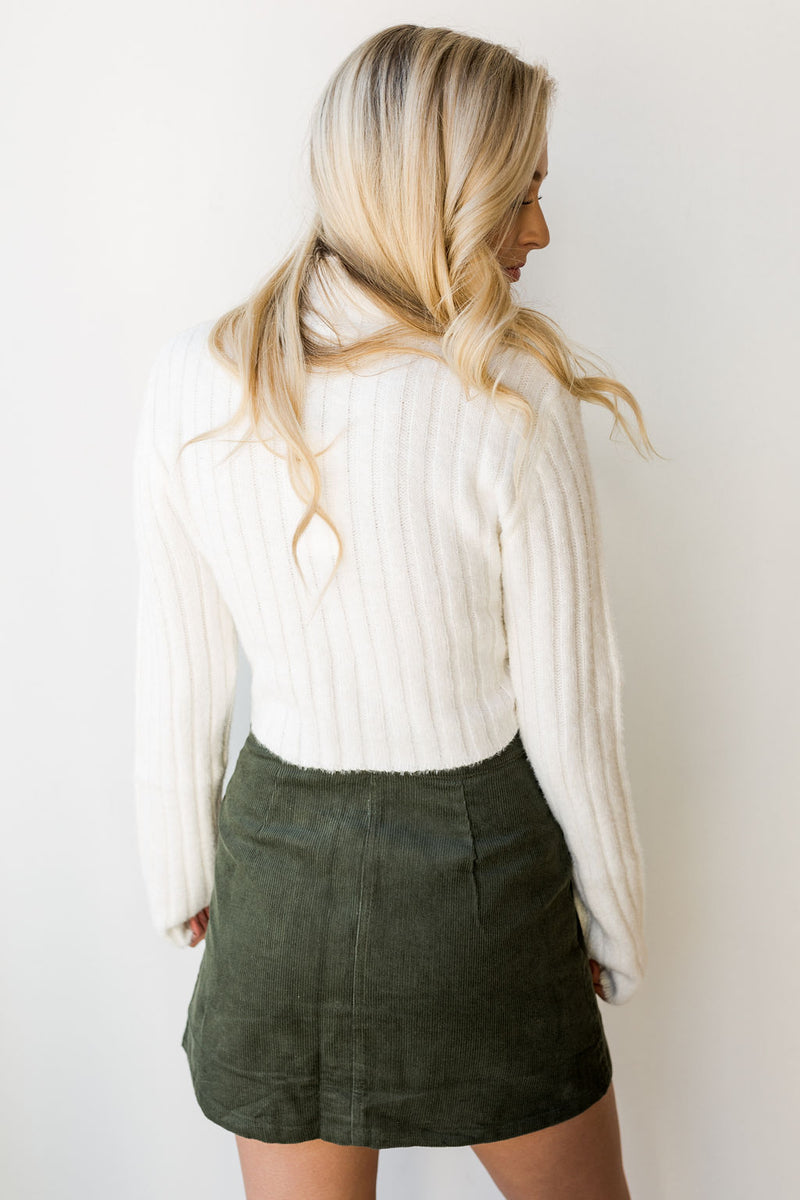 mode, fuzzy fitted crop sweater