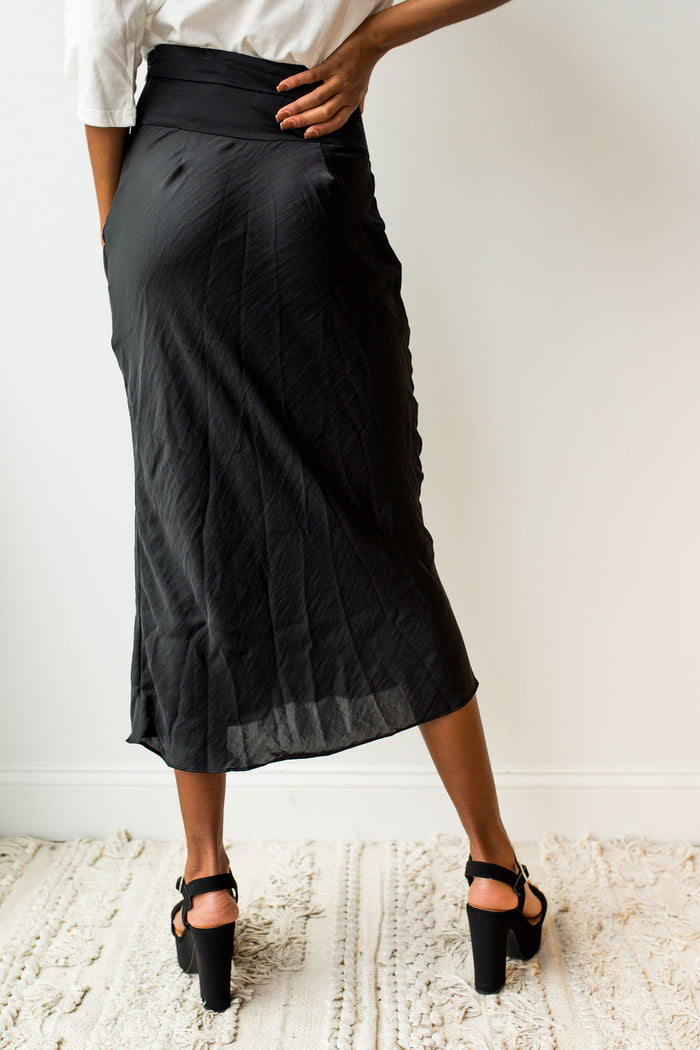 mode, Normani Bias skirt