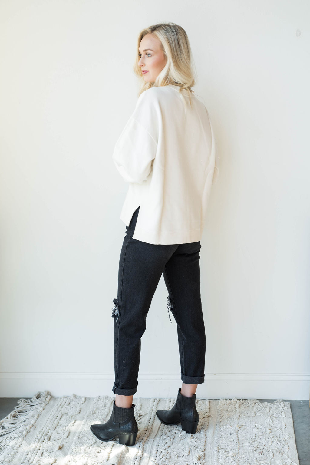 mode, low key l/s fleece top