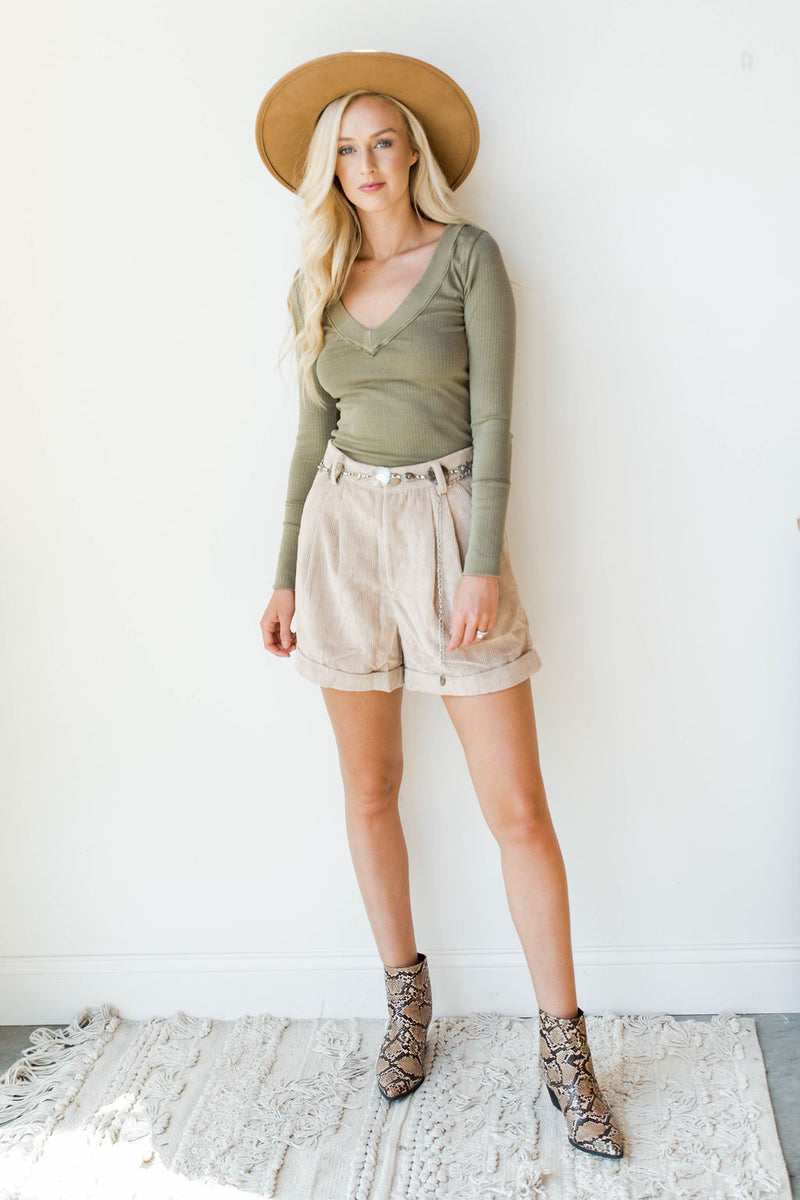 mode, kahlo short