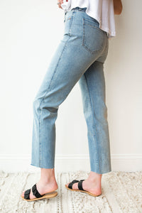 mode, crvy high rise vintage jeans