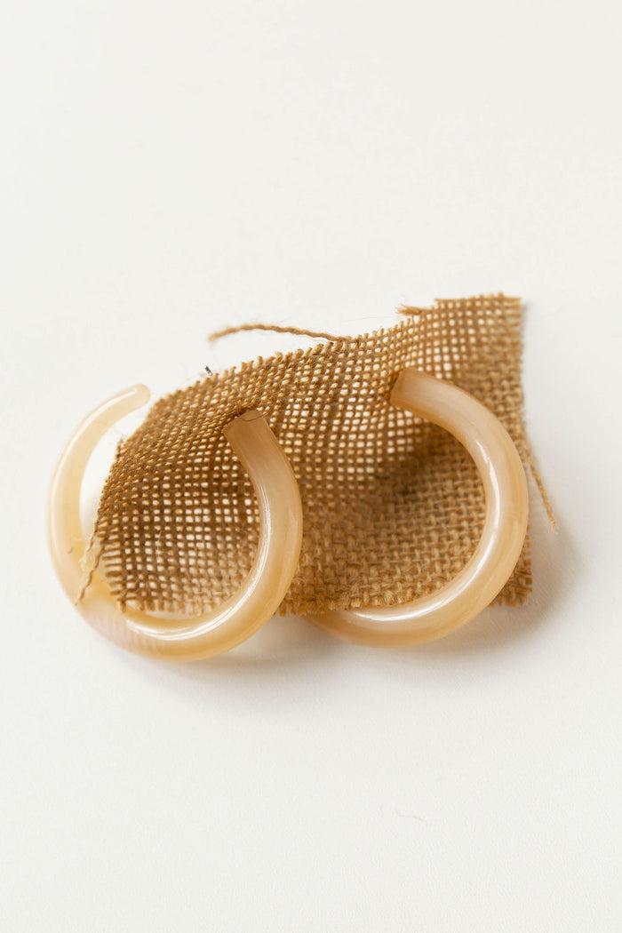 mode, marbleized hoop