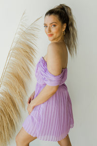 mode, pretty pleats dress