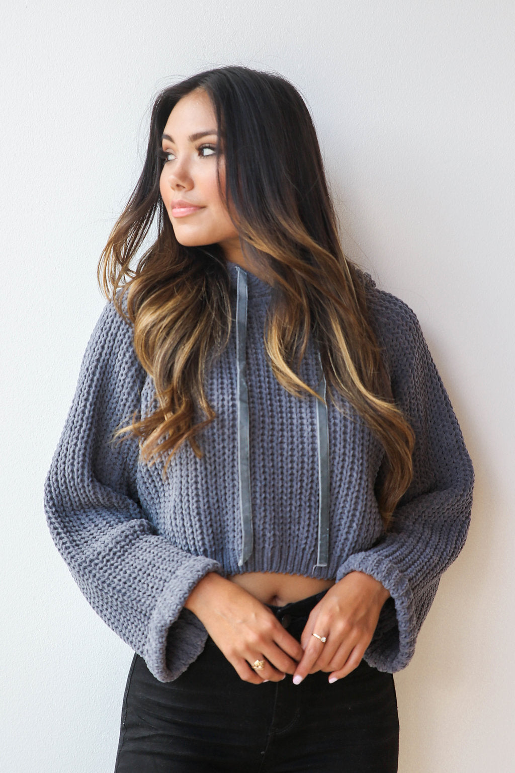 mode, velvet ties cropped hoodie