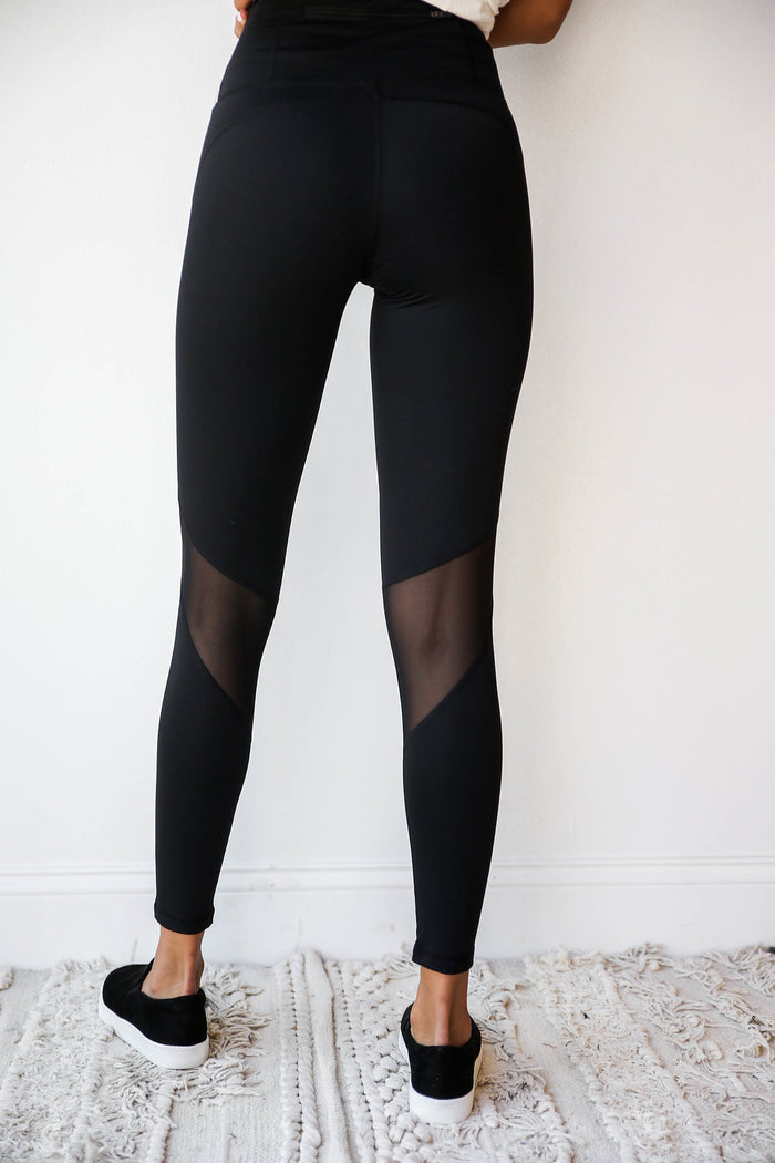 mode, slanted mesh legging