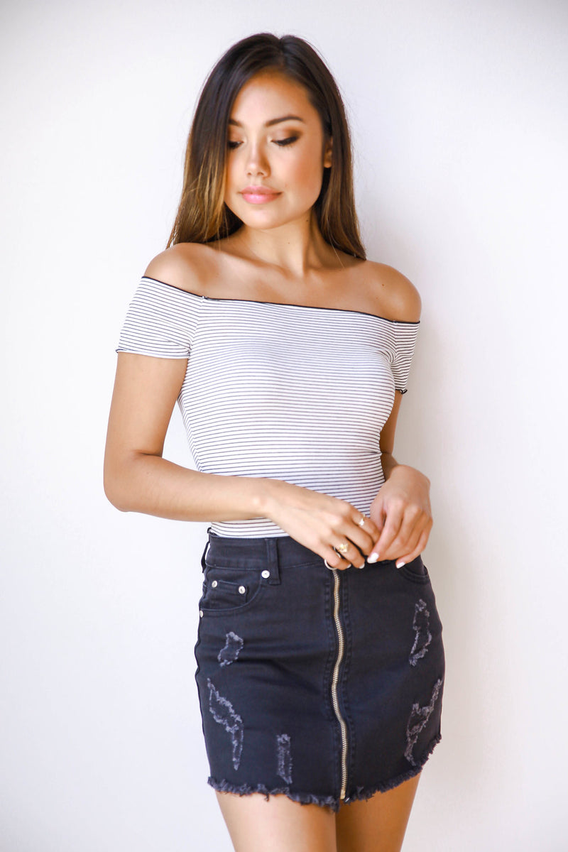 mode, edgy girl zip skirt