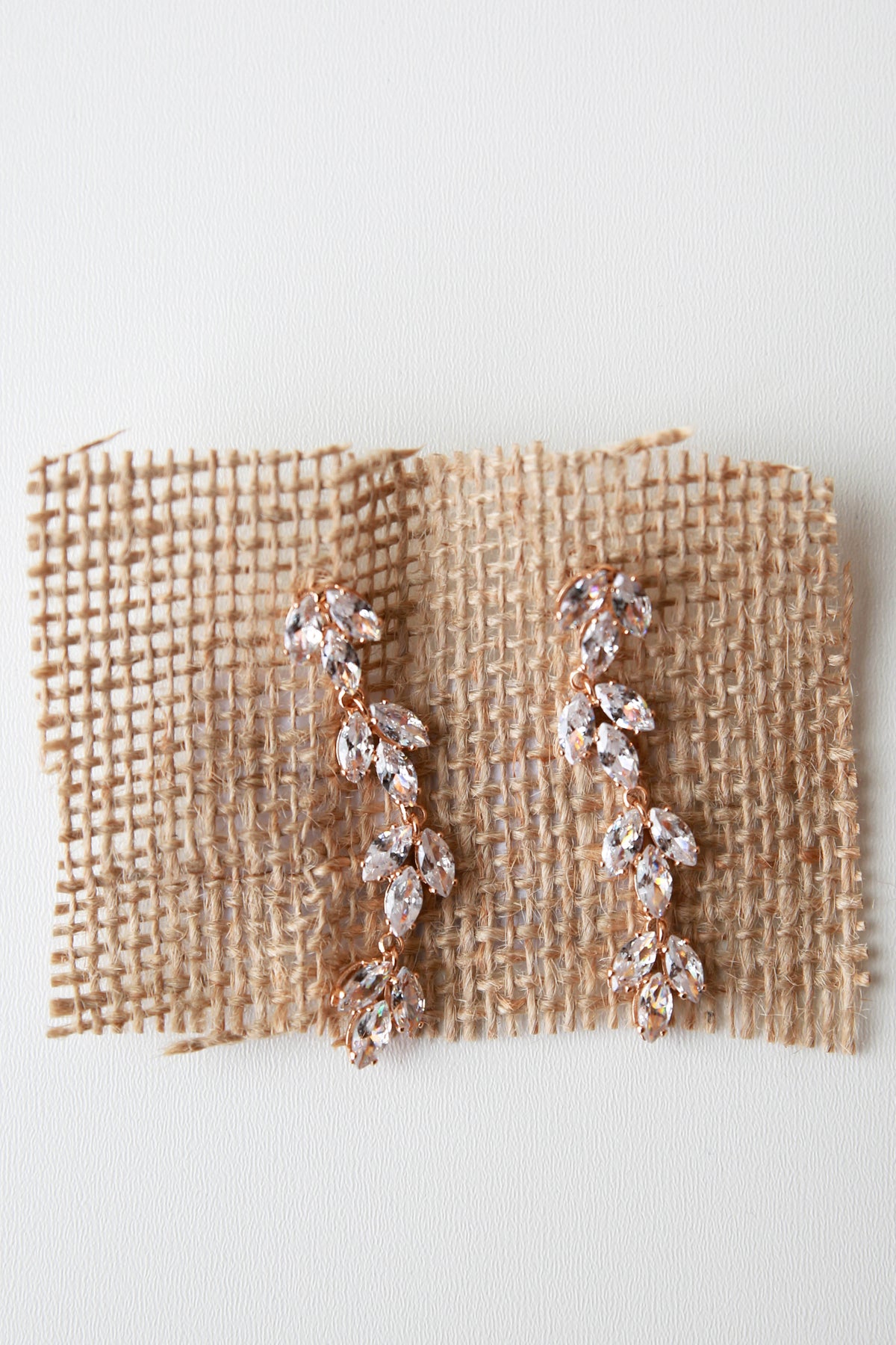 mode, crystal blooms earring